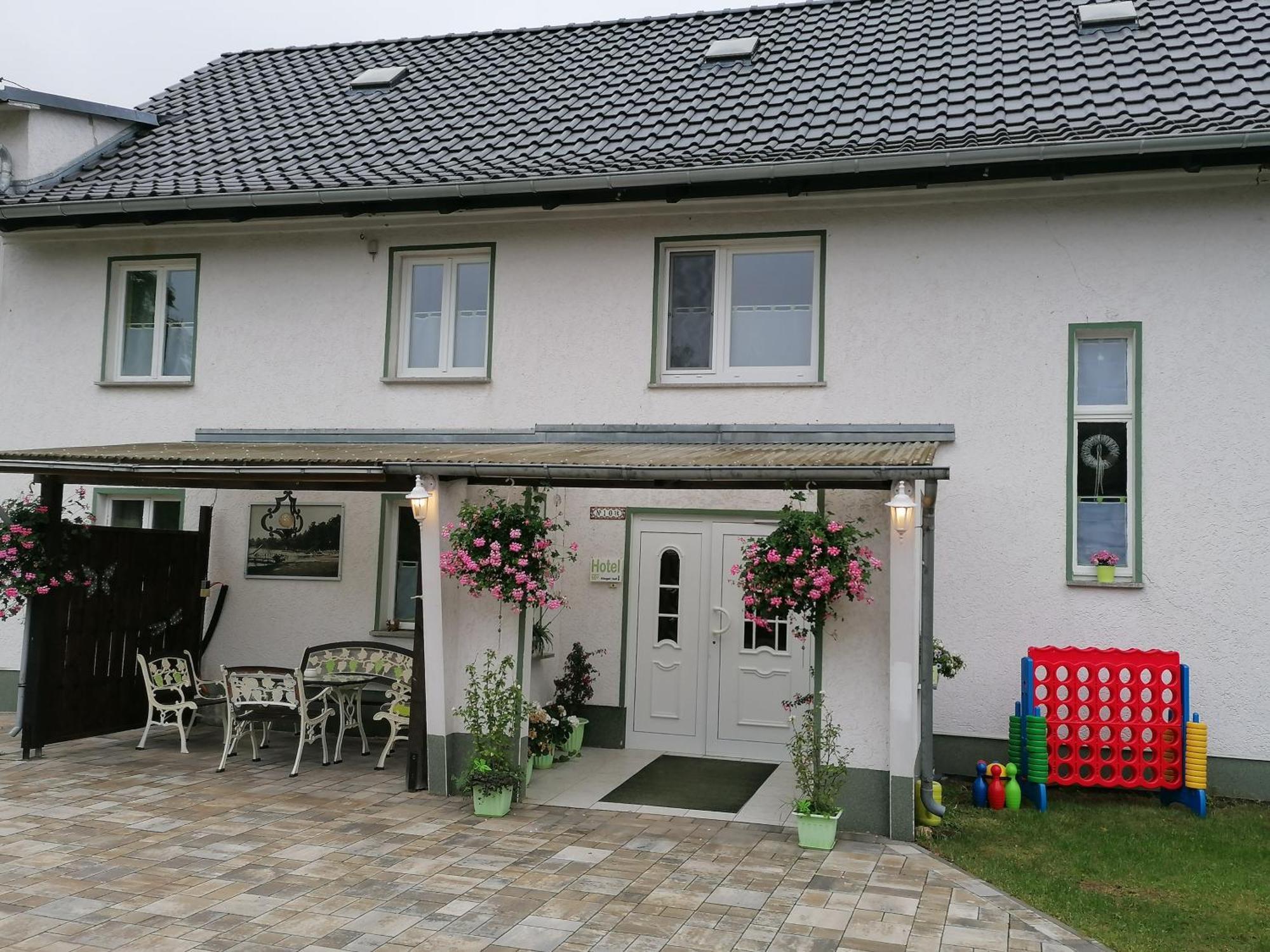 "Maerkische Traube" Idyllisches Gaestehaus Fuer Selbsversorger Zesch Esterno foto