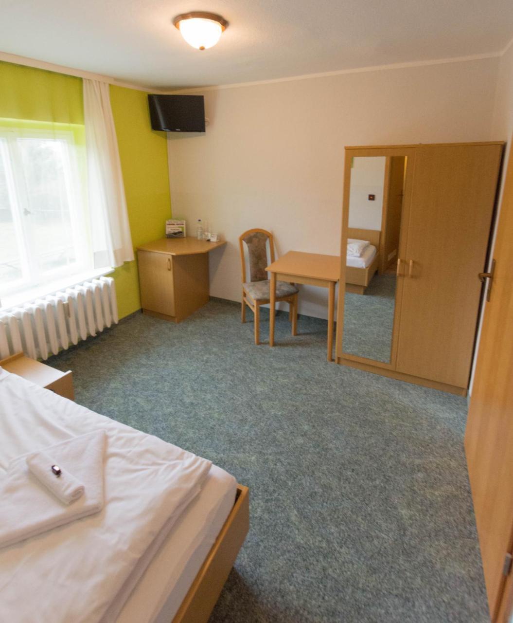 "Maerkische Traube" Idyllisches Gaestehaus Fuer Selbsversorger Zesch Esterno foto